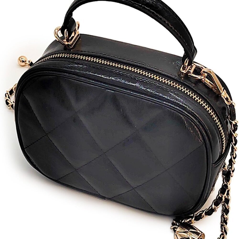 Genuine Leather Crossbody Bag with Adjustable Chain - Ideal for Every Occasion